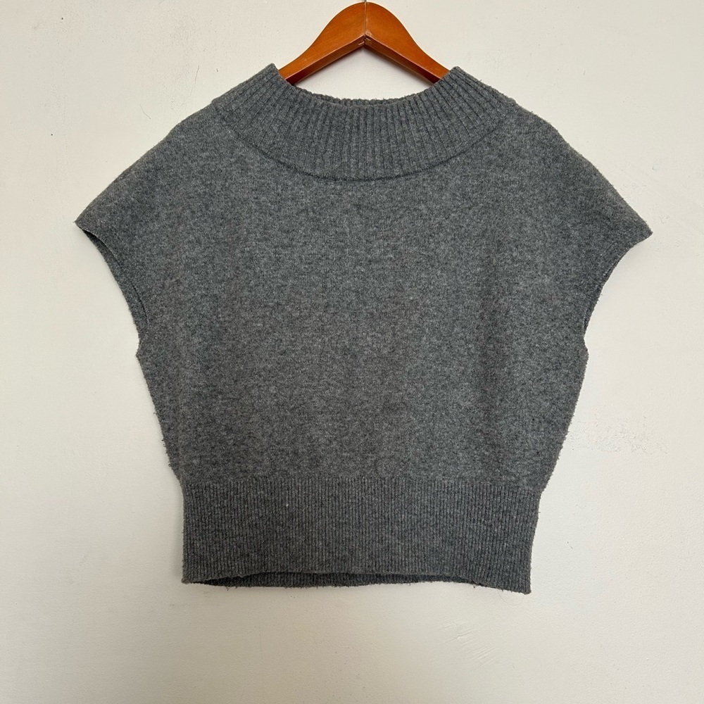 Express sleeveless knit